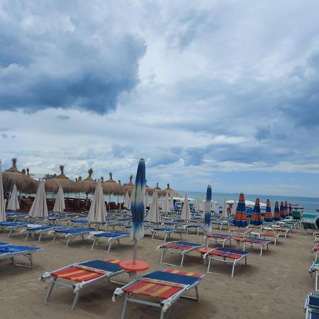 Bral Apartment 7 - Two-Bedroom With Seaview Durrës Eksteriør bilde