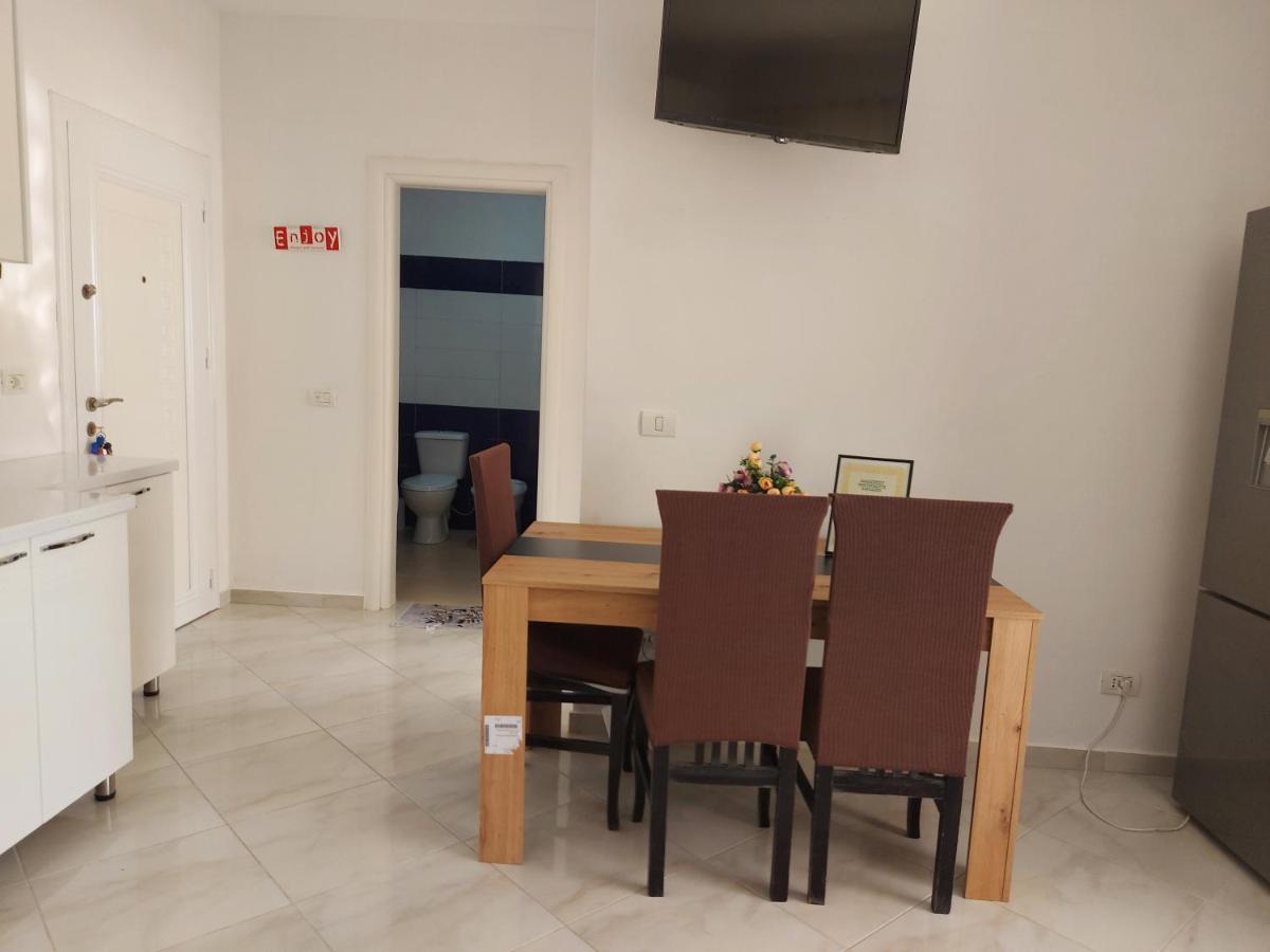 Bral Apartment 7 - Two-Bedroom With Seaview Durrës Eksteriør bilde