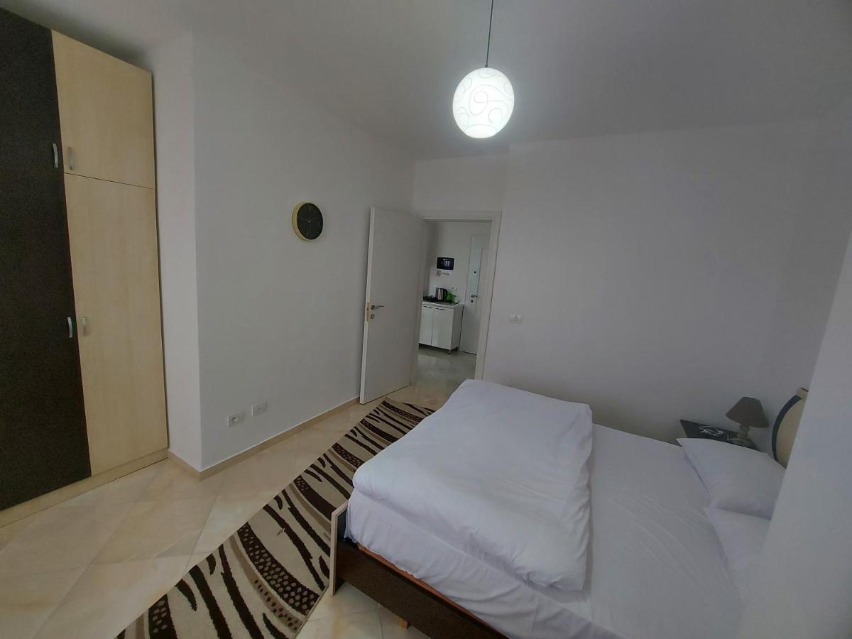 Bral Apartment 7 - Two-Bedroom With Seaview Durrës Eksteriør bilde