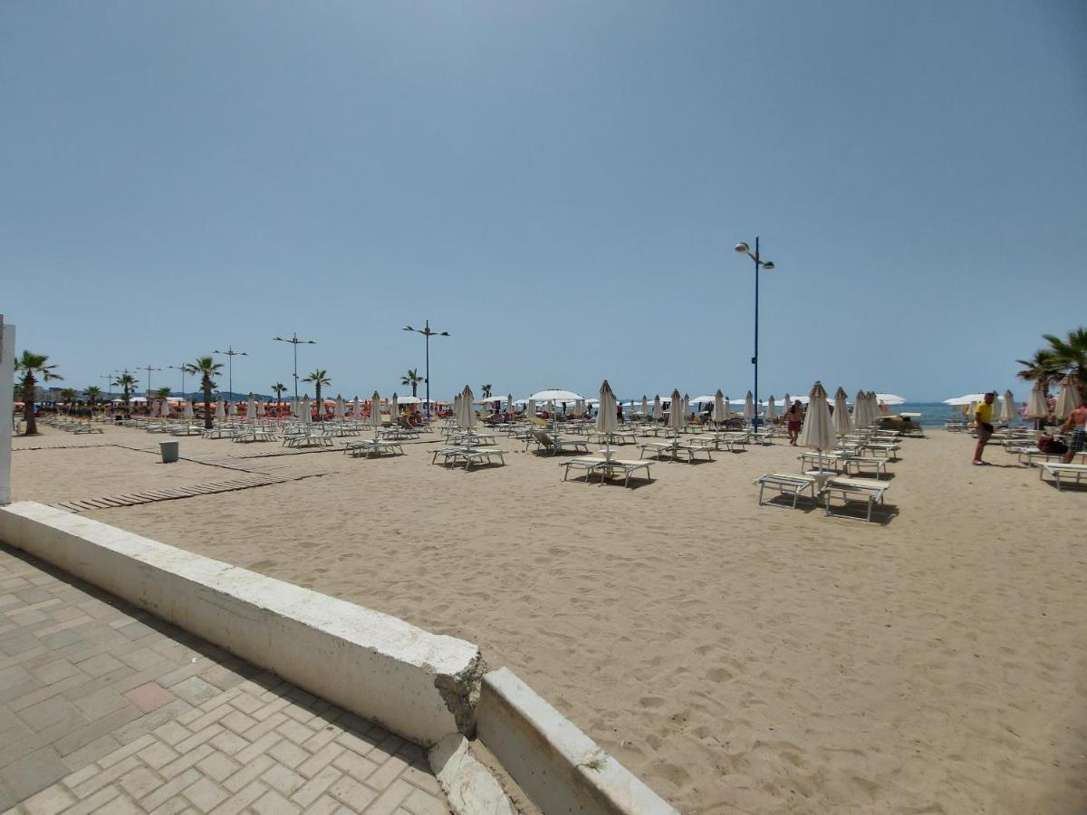 Bral Apartment 7 - Two-Bedroom With Seaview Durrës Eksteriør bilde