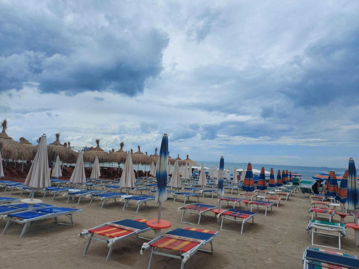 Bral Apartment 7 - Two-Bedroom With Seaview Durrës Eksteriør bilde